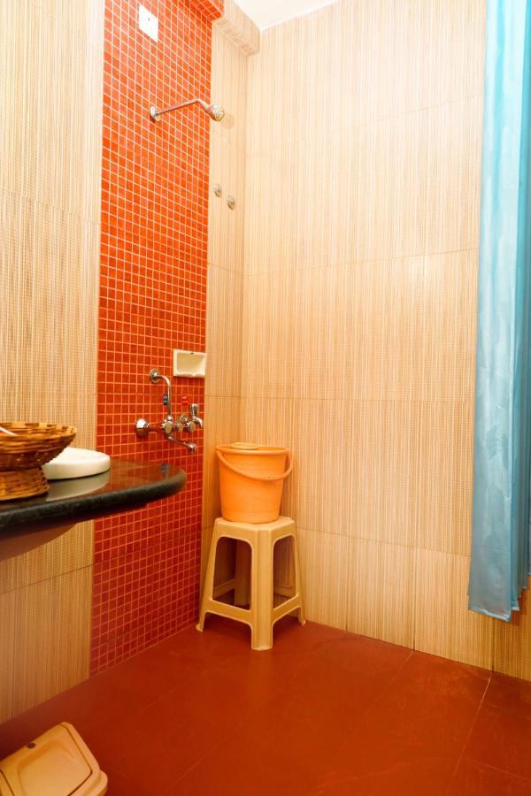 Hotel Manik Moti 로나발라 외부 사진